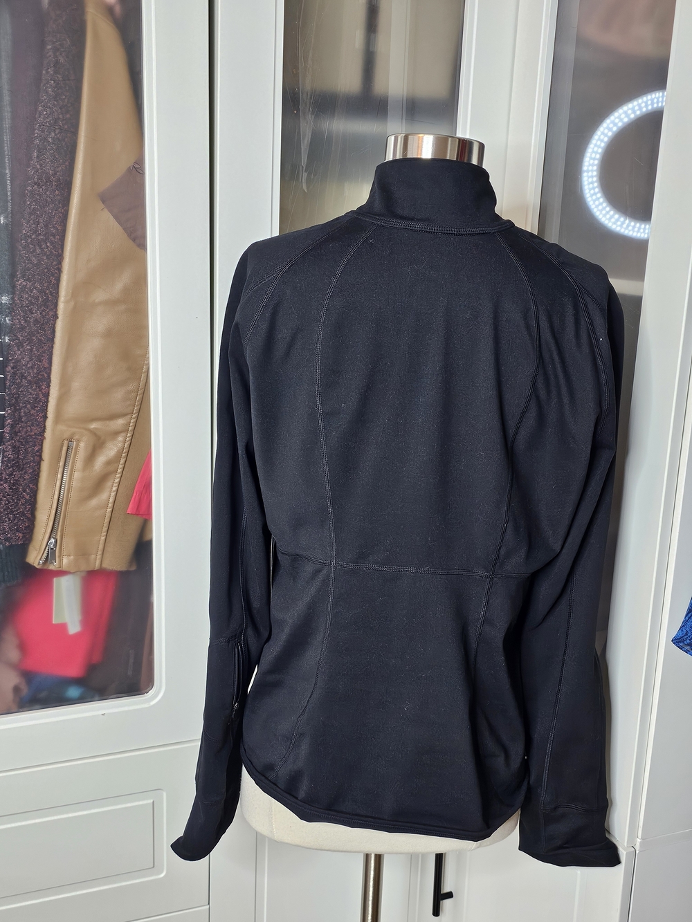 Zella Women’s Black Zip-Up Jacket - Picture 3 of 4